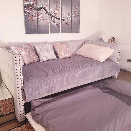 Cozy Muswell Hill 1-Bedroom Flat London Bagian luar foto
