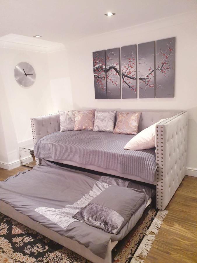 Cozy Muswell Hill 1-Bedroom Flat London Bagian luar foto